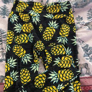 Pineapple Lularoe Leggings OS